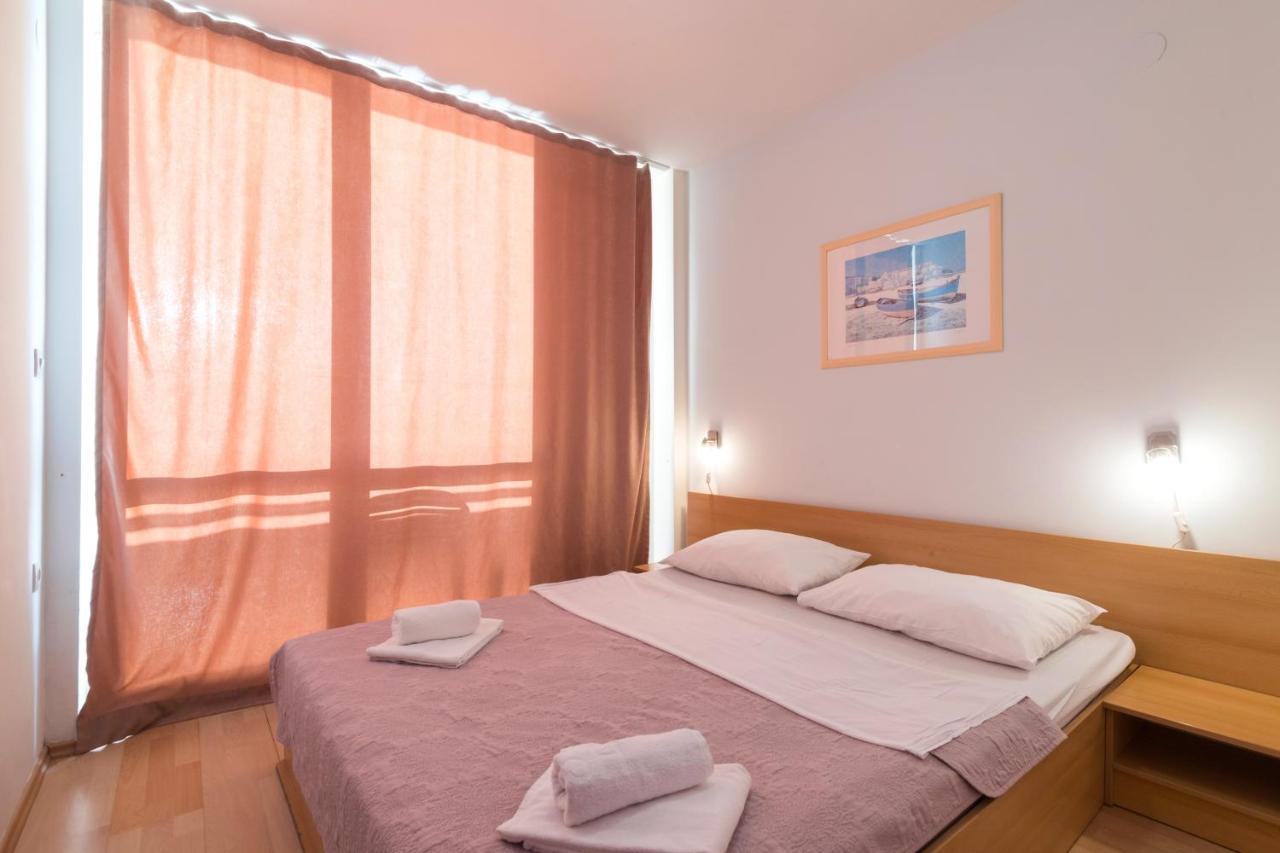 Hotel Rooms Roccia Novigrad  ภายนอก รูปภาพ