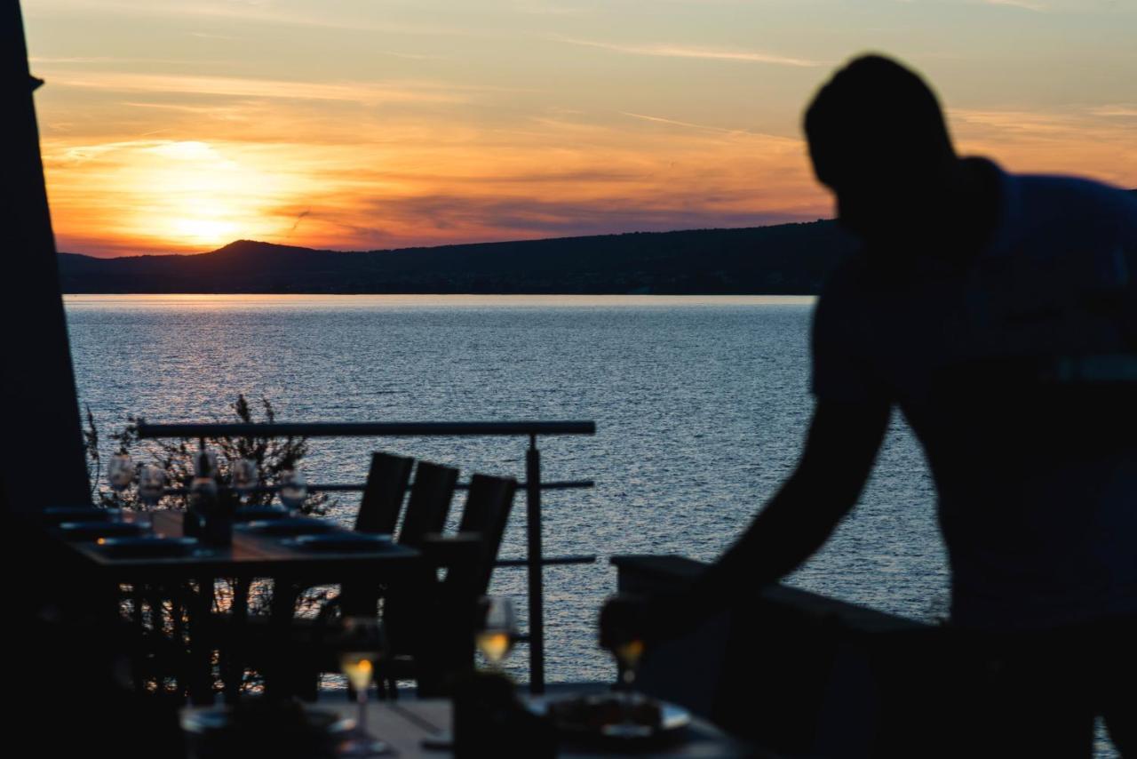 Hotel Rooms Roccia Novigrad  ภายนอก รูปภาพ
