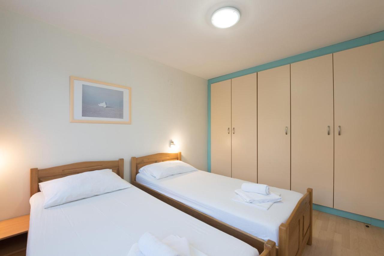 Hotel Rooms Roccia Novigrad  ภายนอก รูปภาพ
