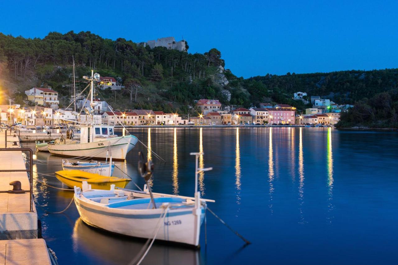 Hotel Rooms Roccia Novigrad  ภายนอก รูปภาพ